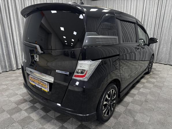 Honda Freed I Рестайлинг с пробегом 2012 года, цена 1 270 000 рублей, 207009 км, компактвэн, Автокод Объявления