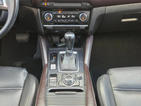 Mazda 6 III (GJ) Рестайлинг с пробегом 2015 года, цена 1 795 000 рублей, 208945 км, седан, Автокод Объявления