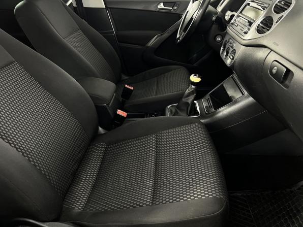 Volkswagen Tiguan I с пробегом 2009 года, цена 880 000 рублей, 223693 км, внедорожник, Автокод Объявления
