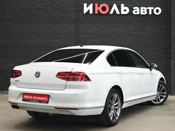 Volkswagen Passat B8 с пробегом 2018 года, цена 1 825 000 рублей, 211417 км, седан, Автокод Объявления