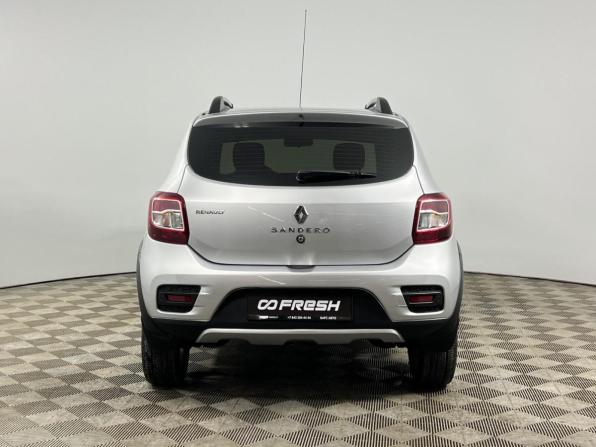 Renault Sandero II с пробегом 2015 года, цена 767 300 рублей, 142375 км, хэтчбек, Автокод Объявления