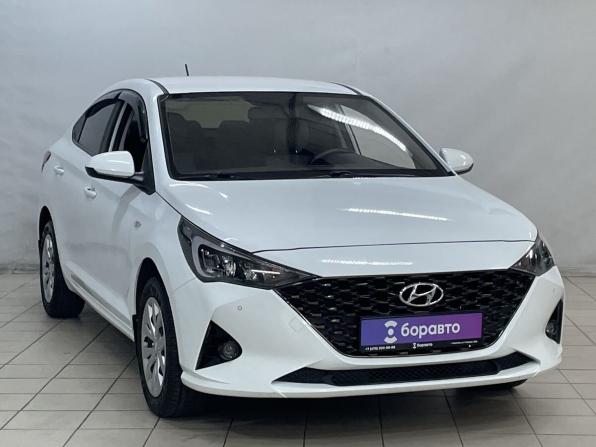 Hyundai Solaris II Рестайлинг с пробегом 2021 года, цена 1 649 000 рублей, 52617 км, седан, Автокод Объявления