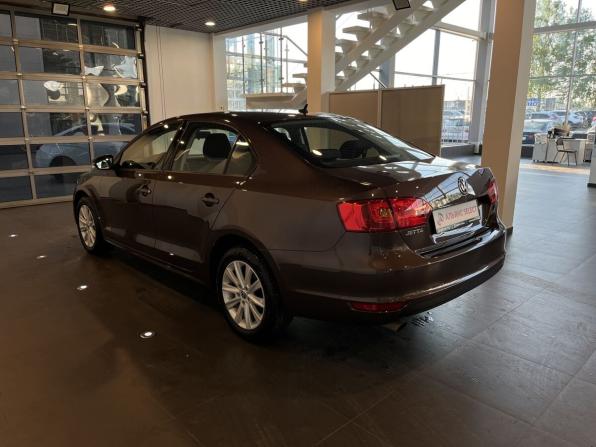 Volkswagen Jetta VI с пробегом 2014 года, цена 1 265 000 рублей, 108428 км, седан, Автокод Объявления