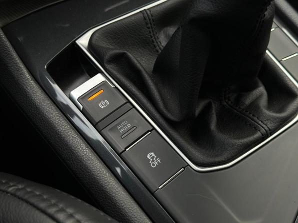 Volkswagen Tiguan II с пробегом 2019 года, цена 2 049 000 рублей, 92500 км, внедорожник, Автокод Объявления