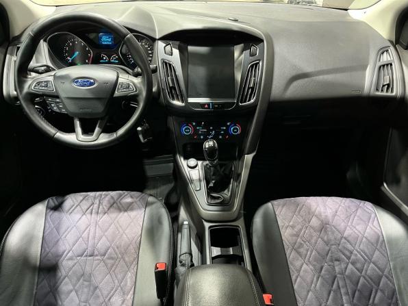 Ford Focus III Рестайлинг с пробегом 2015 года, цена 999 000 рублей, 154071 км, седан, Автокод Объявления