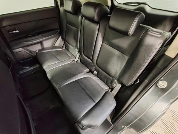 Mitsubishi Outlander III Рестайлинг 2 с пробегом 2016 года, цена 1 625 000 рублей, 207172 км, внедорожник, Автокод Объявления