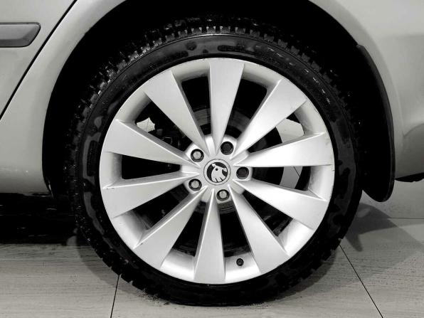 Skoda Octavia II (A5) Рестайлинг с пробегом 2010 года, цена 590 000 рублей, 303651 км, лифтбек, Автокод Объявления