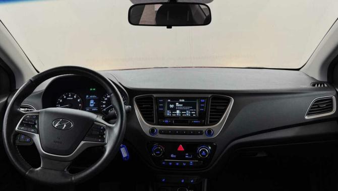 Hyundai Solaris II с пробегом 2017 года, цена 1 330 000 рублей, 64086 км, седан, Автокод Объявления