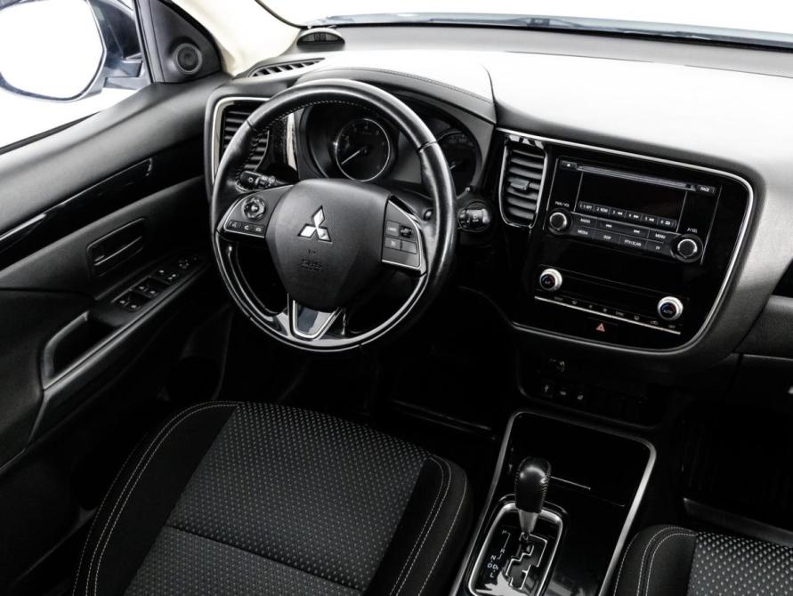 Mitsubishi Outlander III Рестайлинг 3 Санкт-Петербург  - изображение 15