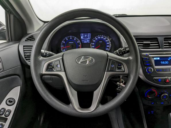 Hyundai Solaris I Рестайлинг с пробегом 2015 года, цена 1 090 000 рублей, 68850 км, хэтчбек, Автокод Объявления