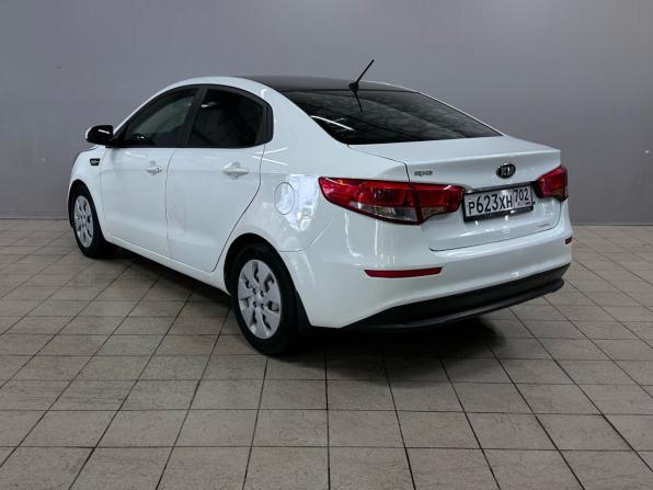 Kia Rio III Рестайлинг с пробегом 2015 года, цена 550 000 рублей, 232274 км, седан, Автокод Объявления