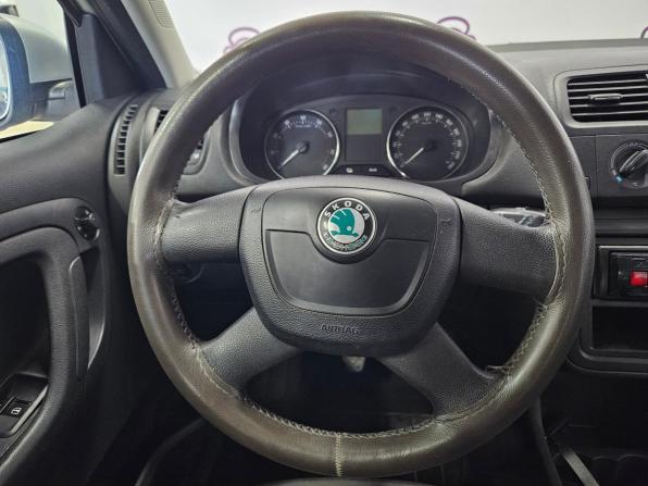 Skoda Fabia II Рестайлинг с пробегом 2010 года, цена 422 000 рублей, 239041 км, хэтчбек, Автокод Объявления