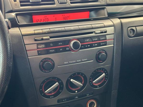 Mazda 3 I (BK) Рестайлинг с пробегом 2006 года, цена 527 000 рублей, 215783 км, хэтчбек, Автокод Объявления