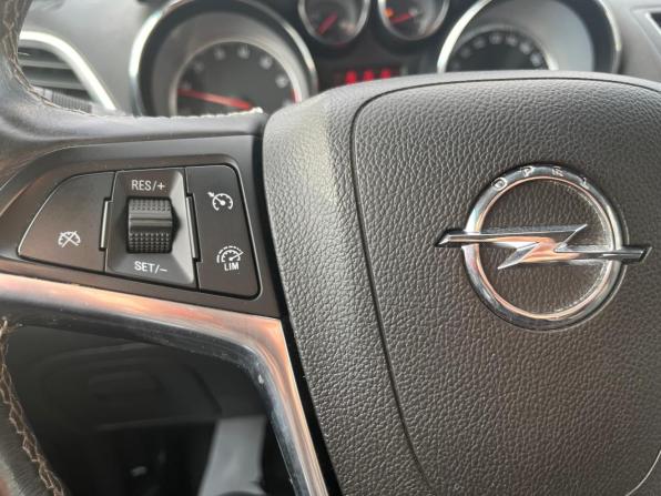 Opel Mokka I с пробегом 2014 года, цена 988 400 рублей, 122147 км, внедорожник, Автокод Объявления
