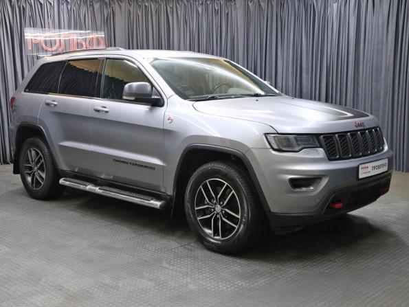 Jeep Grand Cherokee IV (WK2) Рестайлинг с пробегом 2018 года, цена 3 549 000 рублей, 145000 км, внедорожник, Автокод Объявления