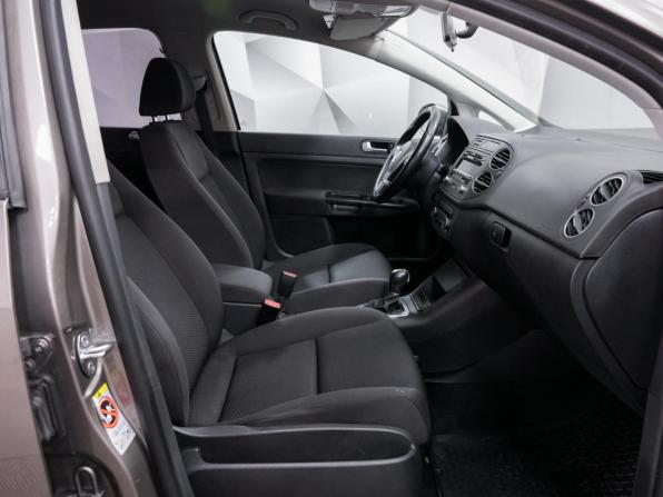 Volkswagen Golf Plus II с пробегом 2012 года, цена 898 000 рублей, 84600 км, хэтчбек, Автокод Объявления