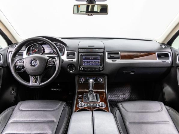 Volkswagen Touareg II Рестайлинг с пробегом 2015 года, цена 3 098 000 рублей, 169678 км, внедорожник, Автокод Объявления