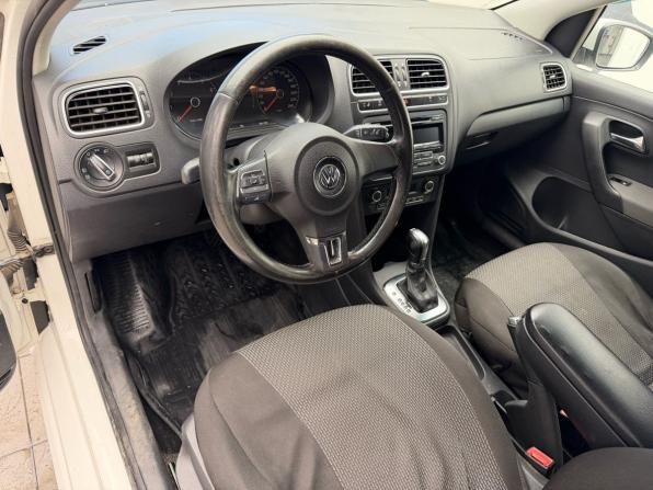 Volkswagen Polo V с пробегом 2012 года, цена 809 000 рублей, 156575 км, седан, Автокод Объявления