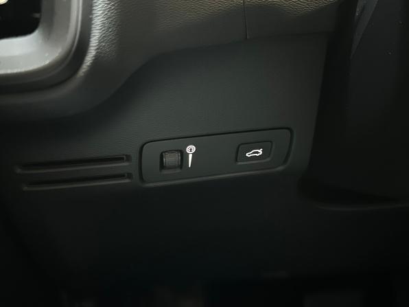 Volvo XC40 I с пробегом 2018 года, цена 2 305 000 рублей, 166334 км, внедорожник, Автокод Объявления