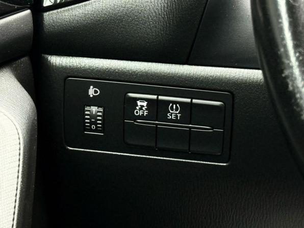 Mazda 3 III (BM) с пробегом 2014 года, цена 1 349 000 рублей, 140889 км, седан, Автокод Объявления