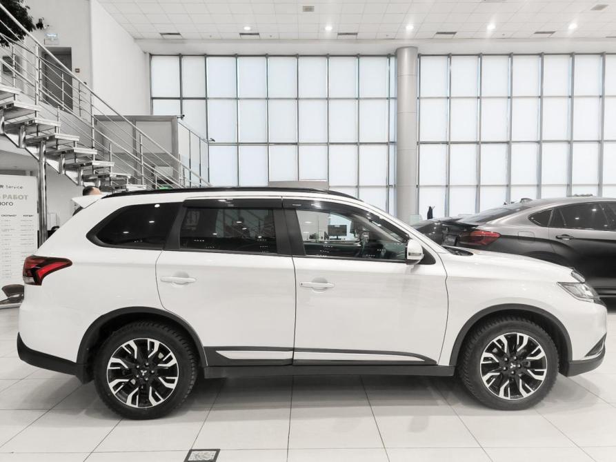 Mitsubishi Outlander III Рестайлинг 3 Казань  - изображение 5