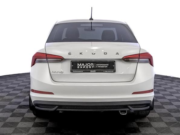 Skoda Rapid II с пробегом 2021 года, цена 1 665 000 рублей, 94262 км, лифтбек, Автокод Объявления