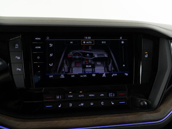 Volkswagen Touareg III с пробегом 2019 года, цена 4 246 900 рублей, 169765 км, внедорожник, Автокод Объявления