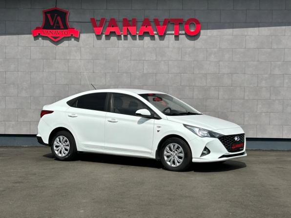 Hyundai Solaris II Рестайлинг с пробегом 2021 года, цена 1 400 000 рублей, 101245 км, седан, Автокод Объявления