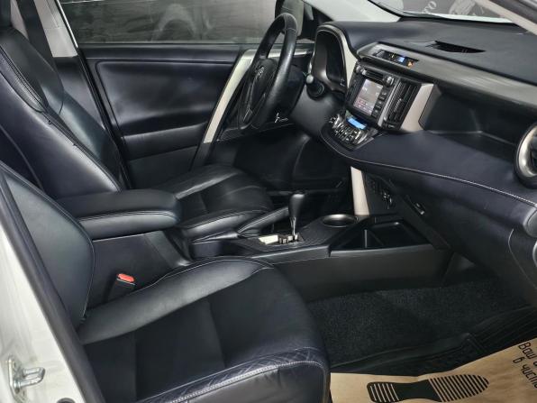 Toyota RAV4 IV (XA40) с пробегом 2013 года, цена 1 975 000 рублей, 127880 км, внедорожник, Автокод Объявления