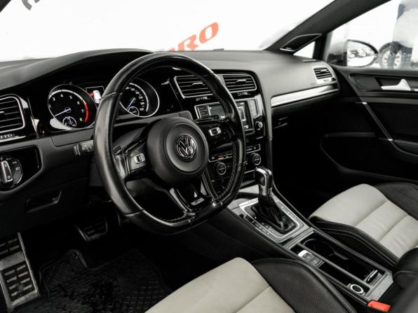Volkswagen Golf R VII с пробегом 2015 года, цена 2 250 000 рублей, 105267 км, хэтчбек, Автокод Объявления