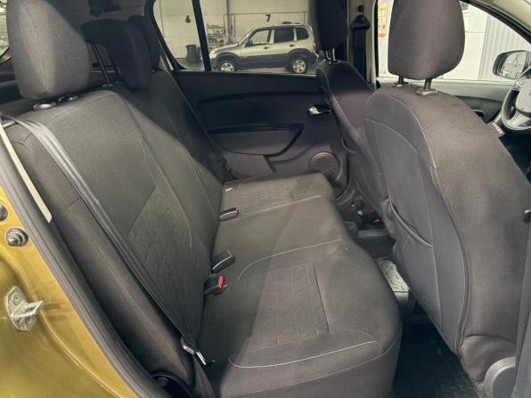 Renault Sandero II с пробегом 2015 года, цена 867 000 рублей, 148000 км, хэтчбек, Автокод Объявления