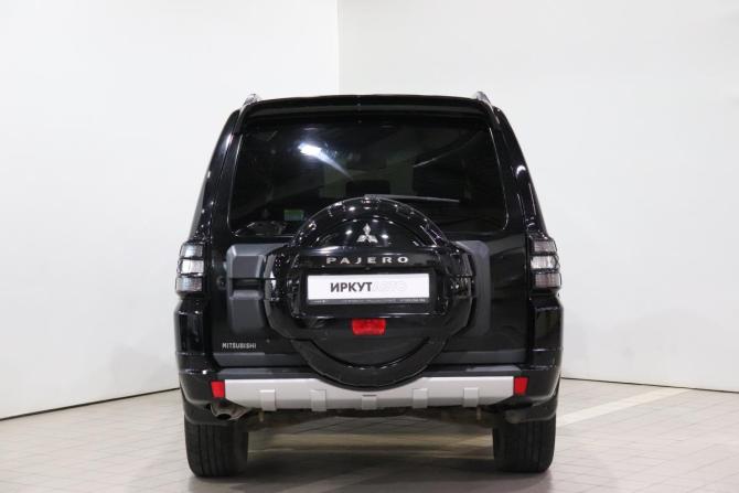 Mitsubishi Pajero IV Рестайлинг 1 с пробегом 2013 года, цена 1 850 000 рублей, 202592 км, внедорожник, Автокод Объявления