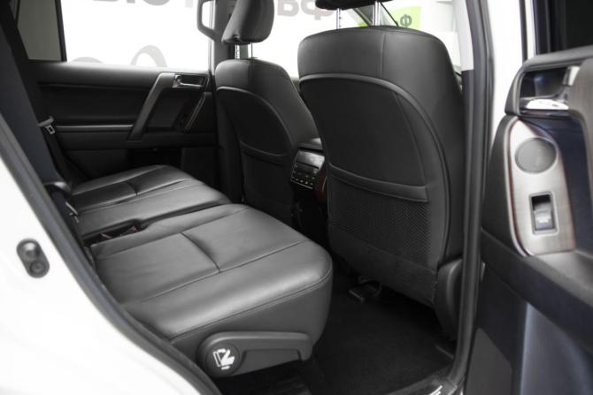 Toyota Land Cruiser Prado 150 Series Рестайлинг 1 с пробегом 2016 года, цена 3 650 000 рублей, 312140 км, внедорожник, Автокод Объявления