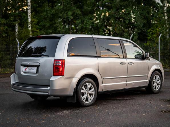 Dodge Caravan V с пробегом 2008 года, цена 899 000 рублей, 169482 км, минивэн, Автокод Объявления