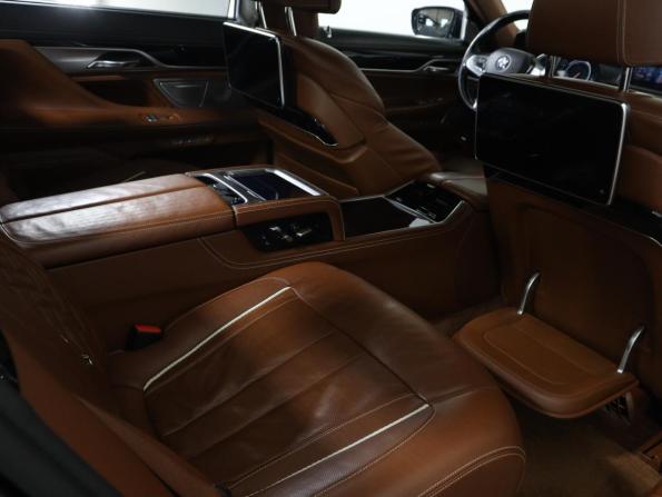 BMW 7 серии VI (G11/G12) с пробегом 2016 года, цена 2 690 000 рублей, 180262 км, седан, Автокод Объявления