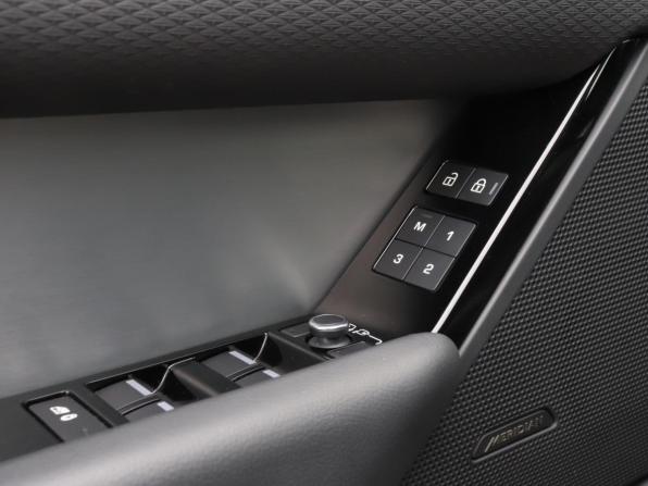 Land Rover Range Rover Velar I с пробегом 2020 года, цена 5 300 000 рублей, 21543 км, внедорожник, Автокод Объявления