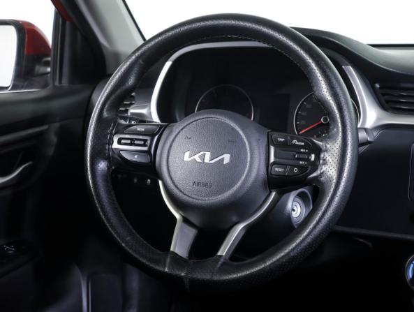 Kia Rio IV Рестайлинг с пробегом 2021 года, цена 1 754 000 рублей, 63300 км, хэтчбек, Автокод Объявления
