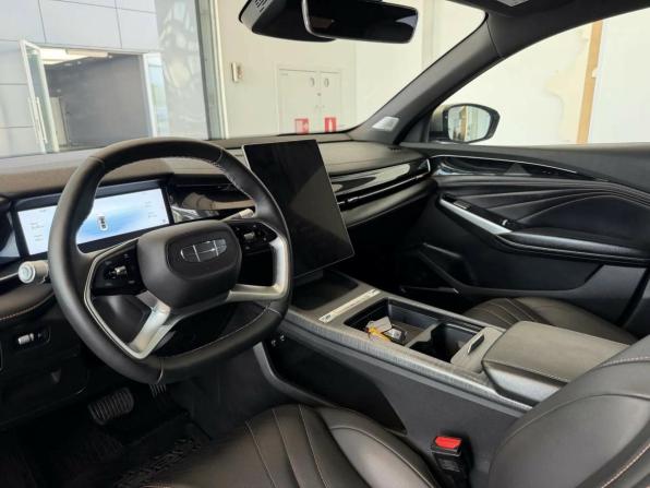 Geely Preface I с пробегом 2024 года, цена 2 590 000 рублей, 23280 км, седан, Автокод Объявления