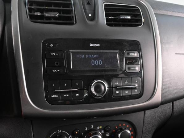 Renault Logan II Рестайлинг с пробегом 2019 года, цена 670 000 рублей, 147015 км, седан, Автокод Объявления
