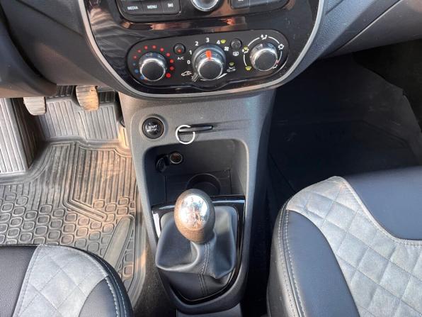 Renault Kaptur I с пробегом 2017 года, цена 1 170 000 рублей, 176126 км, внедорожник, Автокод Объявления