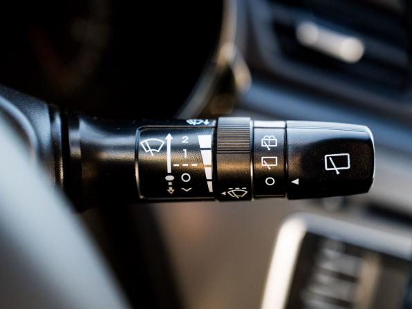 Kia Rio III Рестайлинг с пробегом 2016 года, цена 985 000 рублей, 162590 км, хэтчбек, Автокод Объявления