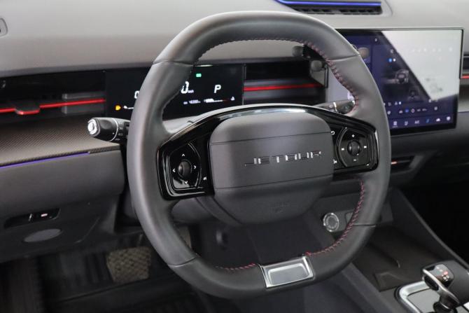 JETOUR DASHING I с пробегом 2023 года, цена 1 949 000 рублей, 45000 км, внедорожник, Автокод Объявления
