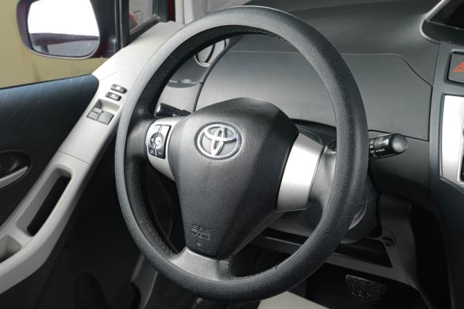 Toyota Yaris II с пробегом 2008 года, цена 589 000 рублей, 314074 км, хэтчбек, Автокод Объявления