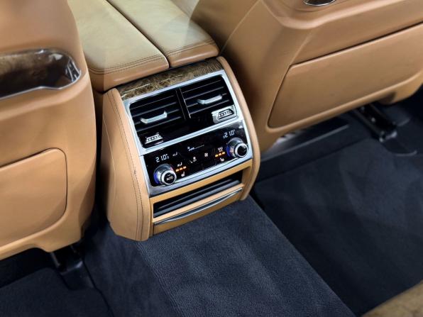 BMW 7 серии VI (G11/G12) с пробегом 2016 года, цена 3 450 000 рублей, 95537 км, седан, Автокод Объявления
