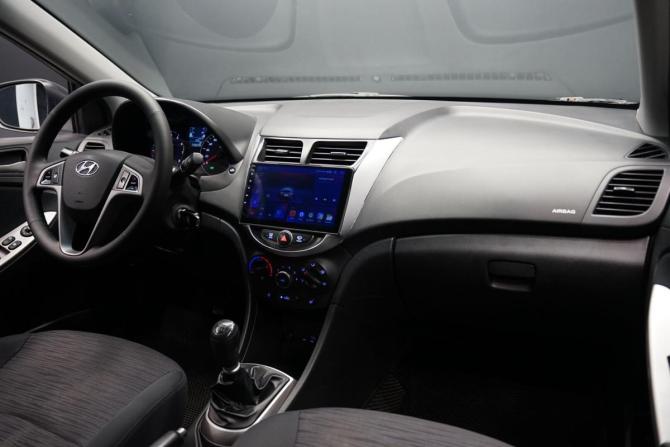 Hyundai Solaris I Рестайлинг с пробегом 2015 года, цена 920 000 рублей, 250000 км, седан, Автокод Объявления