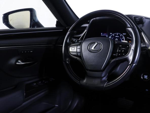 Lexus ES VII с пробегом 2020 года, цена 3 990 000 рублей, 107409 км, седан, Автокод Объявления