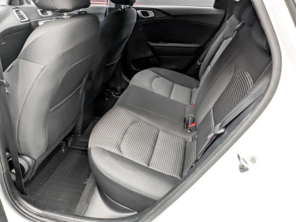 Kia Ceed III с пробегом 2018 года, цена 1 850 000 рублей, 34524 км, хэтчбек, Автокод Объявления
