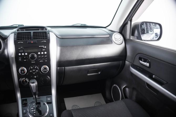 Suzuki Grand Vitara II с пробегом 2008 года, цена 699 000 рублей, 197584 км, внедорожник, Автокод Объявления