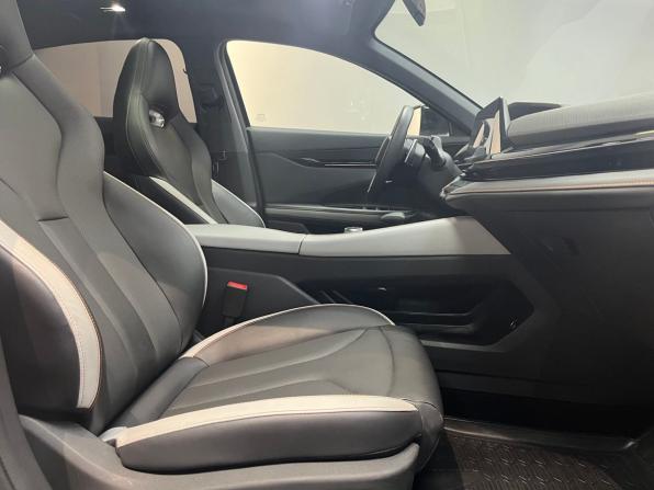 Changan UNI-V I с пробегом 2023 года, цена 2 250 000 рублей, 29184 км, лифтбек, Автокод Объявления