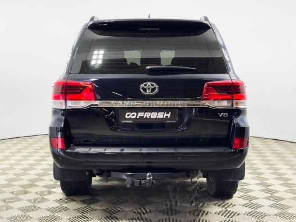 Toyota Land Cruiser 200 Series Рестайлинг 2 с пробегом 2018 года, цена 6 620 900 рублей, 125115 км, внедорожник, Автокод Объявления